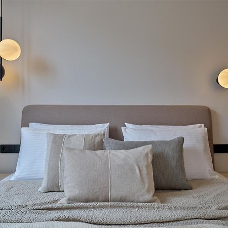 Haya Athens Loftie Suites Экстерьер фото