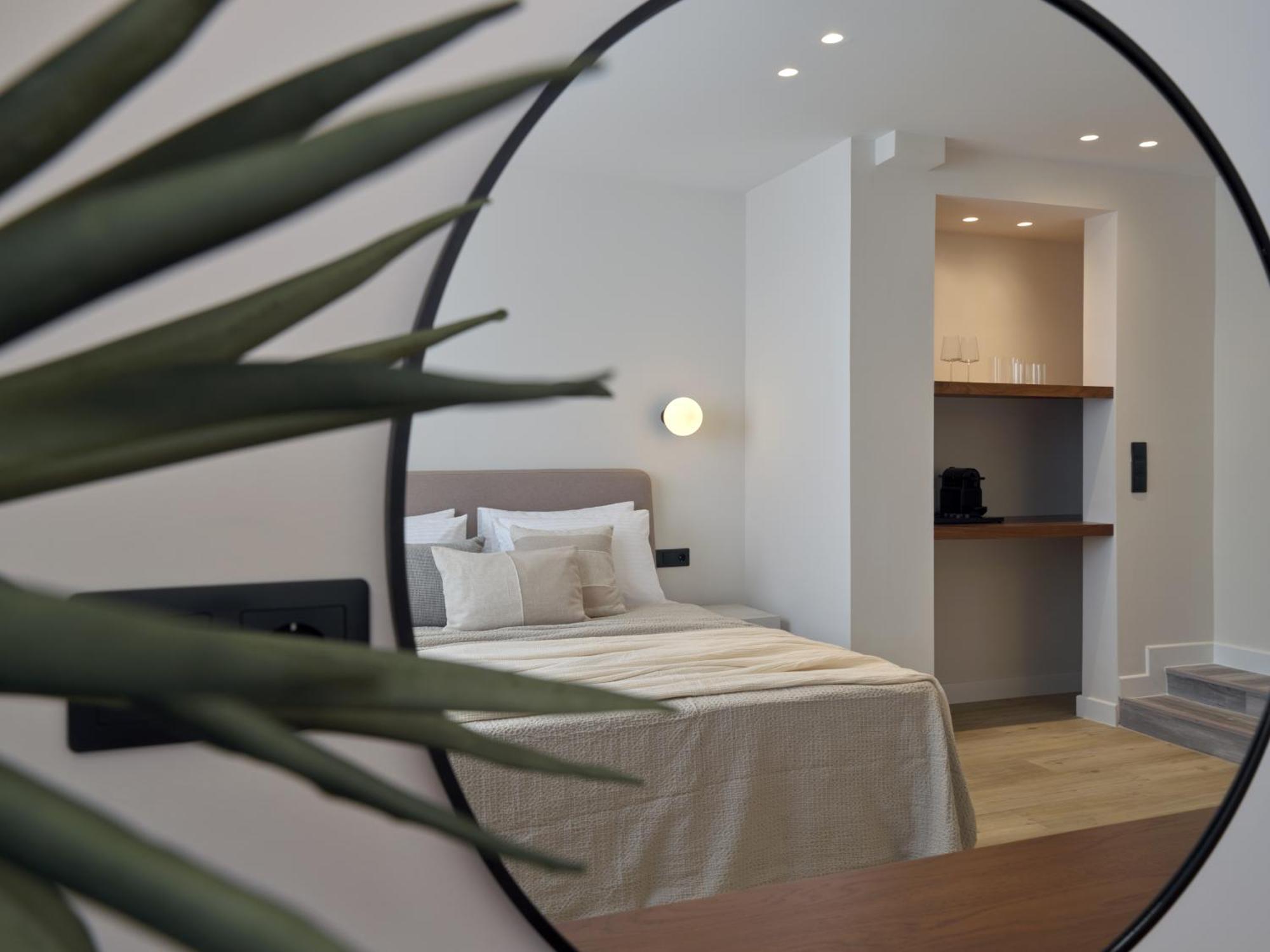 Haya Athens Loftie Suites Экстерьер фото